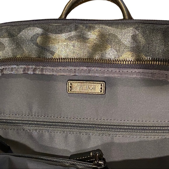 New TUMI Sinclair Harlow Metallic Camouflage Camo Laptop Bag RARE $450 MSRP - Picture 7 of 12